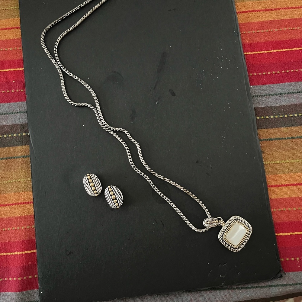 Vintage Avon Silver and White Necklace Set